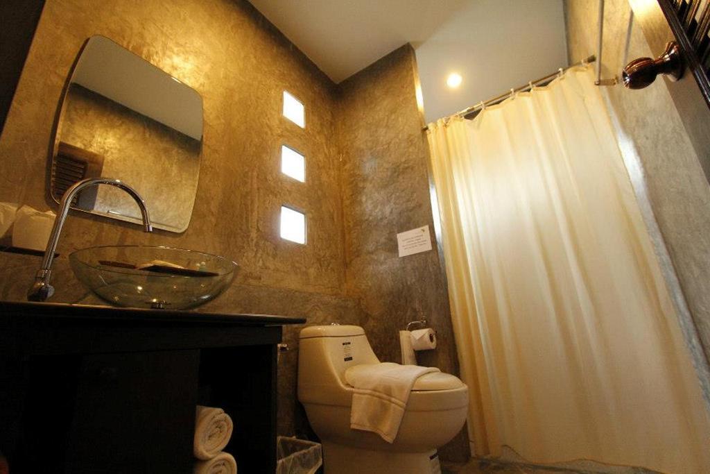 Rawai Boutique Resort Phuket Стая снимка